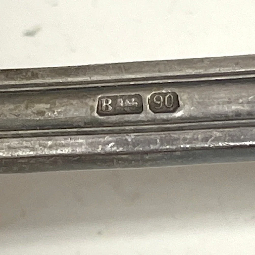 B Hallmark eautiful vintage